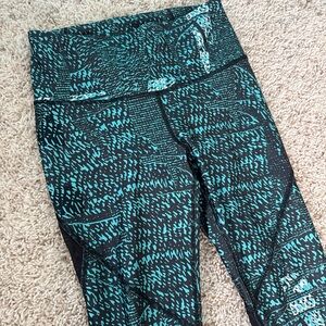 Under Armour Black and Teal Leggings
